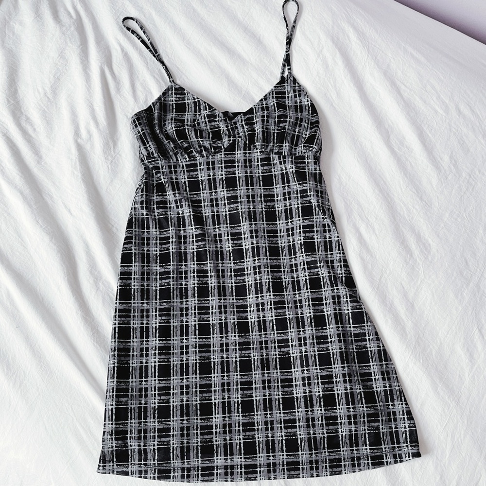 urban outfitters plaid dress